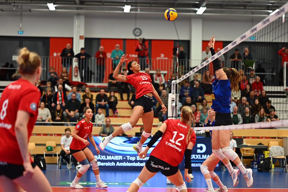 Serena Bruin à l'attaque