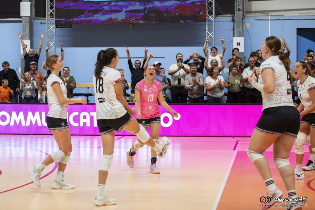 Équipe de Volley de Quimper QV29 
Elite Féminine

www.quimper-volley.bzh

https://www.facebook.com/quimpervolley/

Photographe Hieronimus Art.
www.hieronimus-art.com

https://www.facebook.com/HieronimusArtPhotographe/

© Hieronimus Art 2026
